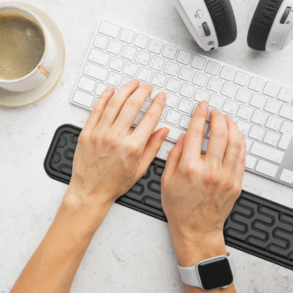 Green Lion Ultra Soft Wrist Pad – Ergonomic & Anti-Fatigue Support - Image 5