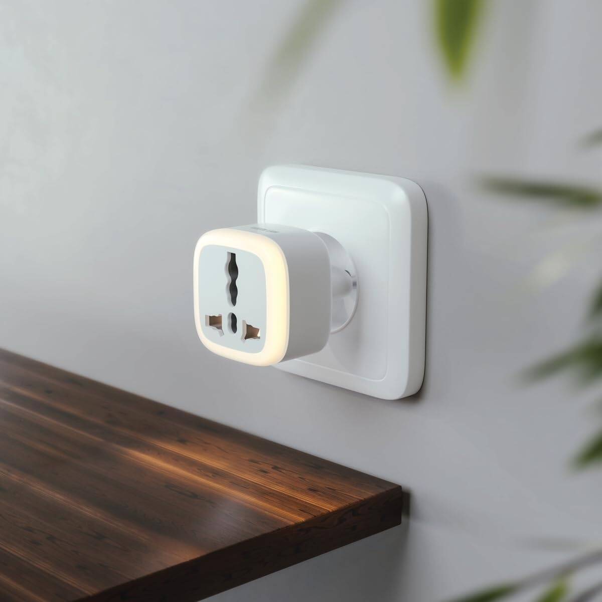 Green Lion Universal Conversion Plug with LED Light – EU Plug - Image 3